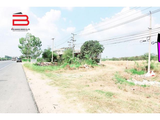 ที่ดินเปล่า เนื้อที่ 10-2-21 ไร่ ซอย ขุนพินิจ ถนนบางบัวทอง - สุพรรณบุรี เขตลาดหลุมแก้ว