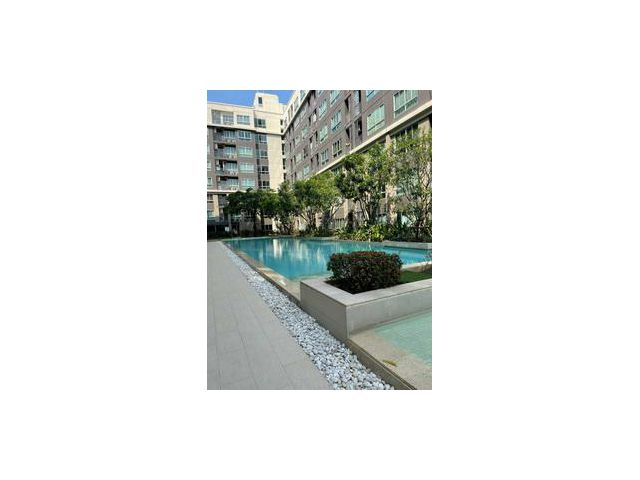 องชุดติดถนนราชพฤกษ์  บางแวก เขตภาษีเจริญ กรุงเทพ