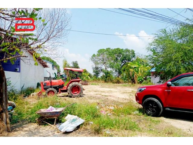 ที่ดินเปล่าถมแล้ว อำเภอหนองขาหย่าง เนื้อที่ 213 ตร.ว. ถนนศรีอุทัย อำเภอหนองขาหย่าง จังหวัดอุทัยธานี
