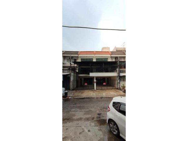 ให้เช่าทาวน์โฮม3ชั้น 2 หลังติดกัน ซอยรามคำแหง30/1