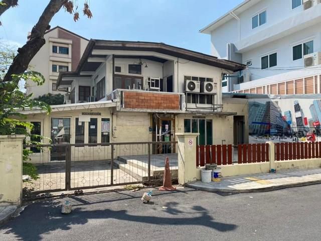 ให้เช่าบ้านเดี่ยว 2 ชั้น หลังมุม ย่านสาธร เซนต์หลุยส์ ช่องนนทรี เหมาะสำหรับทำร้านอาหาร สปา ริมถนนนราธิวาสราชนครินทร์