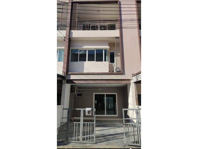 BH1440 ให้เช่าทาวน์โฮม 3ชั้น วัชรพล