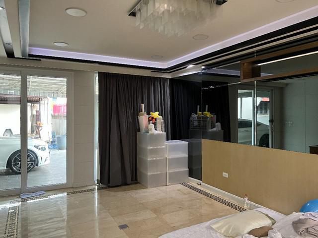 ให้เช่าบ้านเดี่ยว 2ชั้น ถนนลาดพร้าวซอย19 ใกล้MRT