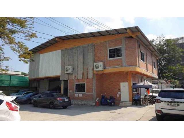 สุขุมวิท36-42  BTSเอกมัย Community Mall 2ชั้น