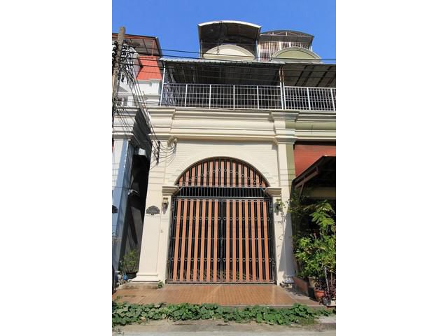 ให้เช่าอาคารพาณิชย์ใกล้ทางด่วนอุรุพงศ์ ประตูน้ำ