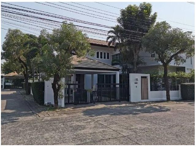 ให้เช่าบ้านเดี่ยว ไพรเวทเนอวาน่า เลียบด่วนเอกมัย