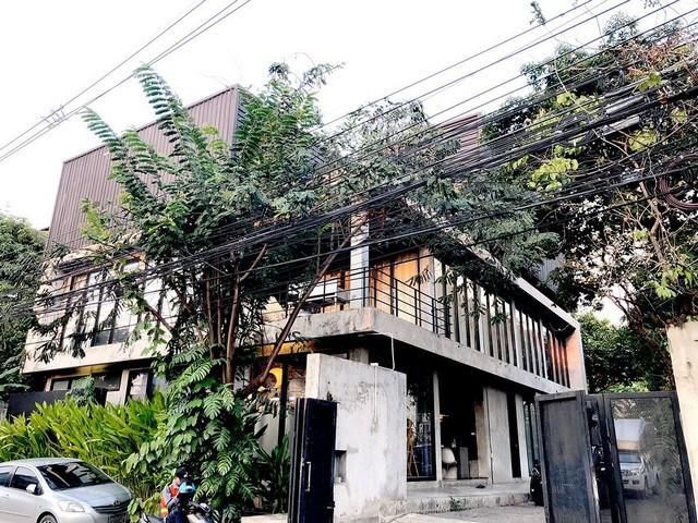 ให้เช่าอาคารสำนักงาน 2 หลัง พร้อมลิฟท์ ย่านรัชดา36 ลาดพร้าว ลาดพร้าววังหิน โชคชัย4 ตกแต่งสวย ที่จอดรถหลายคัน