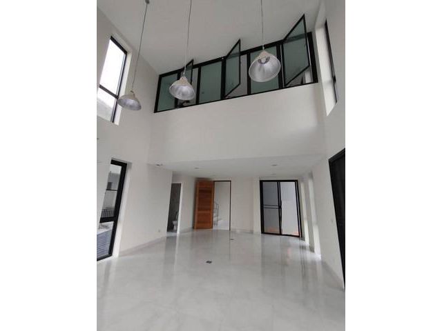 ให้เช่าโฮมออฟฟิศรัชดาภิเษก ลาดพร้าววังหิน เสนานิคม