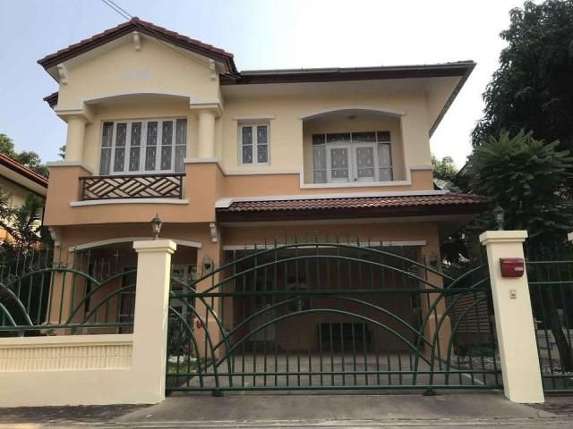 รหัสทรัพย์ P6274 ให้เช่าบ้านเดี่ยว 2 ชั้น หมู่บ้านมัณฑนา - พระยาสุเรนทร์ 26 คลองสามวา บางชัน