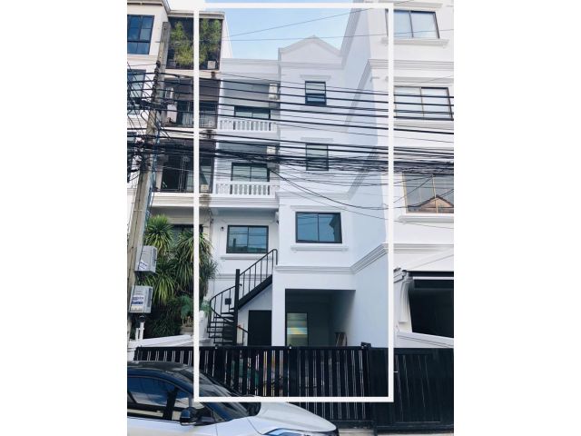 PB28 ให้เช่าโฮมออฟฟิศ สุขุมวิท71 ซอยปรีดี พนมยงค์ 14 ใกล้ BTS พระขโนง เขตวัฒนา