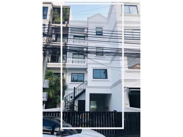 ให้เช่าโฮมออฟฟิศ 4ชั้น   สุขุมวิท71 ใกล้ BTS