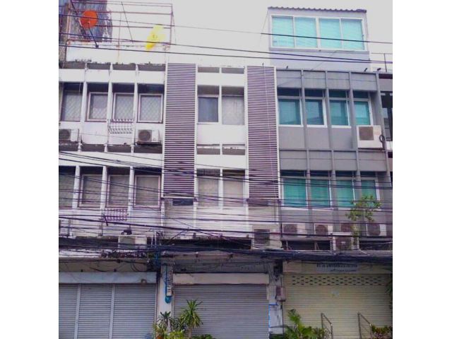 BTSทองหล่อ สุขุมวิท49-53 4ชั้น 40ตรว.600ตรม.8คัน