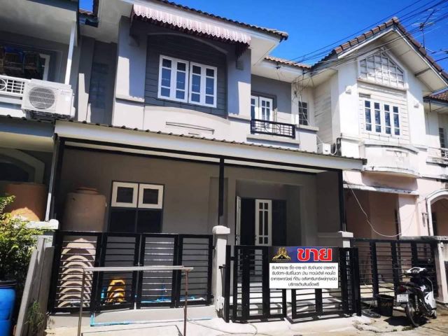 ขายทาวเฮ้าส์ 2 ชั้น #หมู่บ้านวรางกูล คลองสาม รีโนเวทใหม่ทั้งหลัง ต่อเติมห้องครัวใหม่เคาน์เตอร์ครัวสวยดูดีเปลี่ยนสุขภัณฑ์