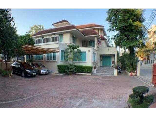 ให้เช่าอาคาร 3 ชั้น 184 ตร.ว. 536 ตรม. ทาวอินทาวน์