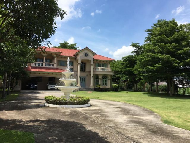 HS0415 ขายบ้านเดี่ยว 2 ชั้น บรรยากาศร่มรื่นน่าอยู่ ซอยนิลุบล ถนนเทพารักษ์ ย่านบางพลี