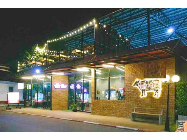 ร้านอาหาร สุวรรณภูมิ  200 ตรม. เจ้าคุณทหาร100คัน