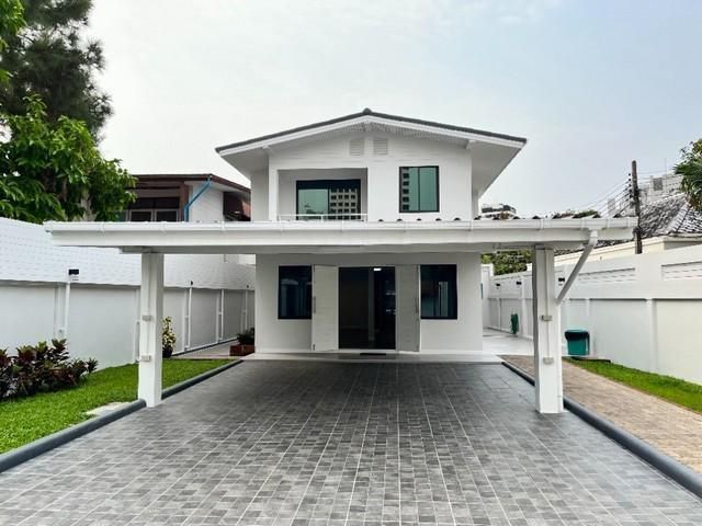 PS01 ให้เช่า บ้านเดี่ยว 2ชั้น พหลโยธินซอย9 ถนนพหลโยธิน อารีย์ พญาไท ใกล้รถไฟฟ้า BTS อารีย์ ทางด่วนศรีรัช