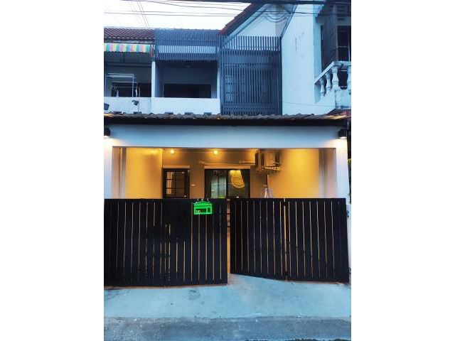 รหัสทรัพย์ P6298 ให้เช่าบ้านทาวน์เฮาส์ ซอยสรงประภา 1 ตรงข้ามสนามบินดอนเมือง หลังโรงแรมอมารี