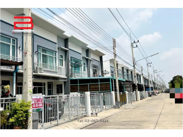 ทาวน์โฮม 2 ช้ัน โครงการ เดอะคิวน์ทาวน์ ลำลูกกาคลอง 3 เนื้อที่ 24 ตร.ว. ซอยเปียนนท์ 4  อำเภอลำลูกกา จังหวัดปทุมธานี