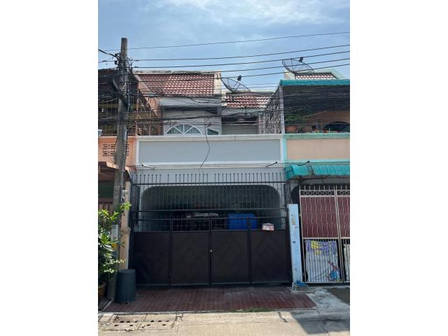 รหัสทรัพย์ P6306 ให้เช่าบ้านทาวน์โฮม 2 ชั้น ติดถนนกัลปพฤกษ์ ซอยกำนันแม้น36 บางขุนเทียน เลี้ยงสัตว์ได