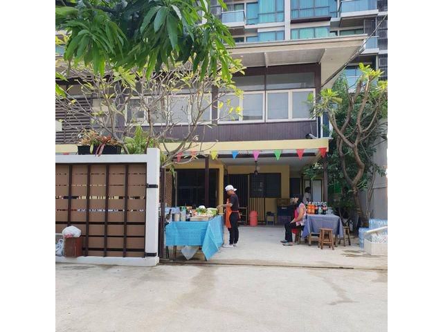 ให้เช่าบ้านสุขุมวิท61 ใกล้สถานีรถไฟฟ้าเอกมัย