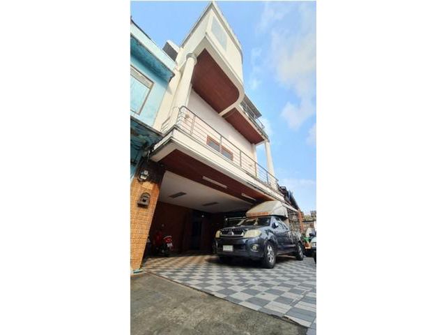 RT633 ให้เช่าและขายทาวน์โฮม 48 ตร.ว.สร้างเต็มพื้นที่ 5 ชั้น ซอยเจริญรัถ 11 ใกล้ ICON SIAM