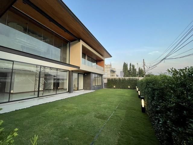 ขายบ้านเดี่ยวหรูสไตล์โมเดิร์น 2 ชั้น หมู่บ้านเอเวอร์กรีน วิลล์ บางนาตราด 56 เนื้อที่ 153 ตรว. บ้าน (อายุ 1 ปี) ใกล้ WIH