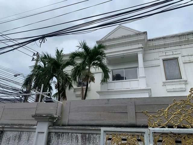 ให้เช่าบ้านย่านทองหล่อ 85 ตรว. สุขุมวิท 36