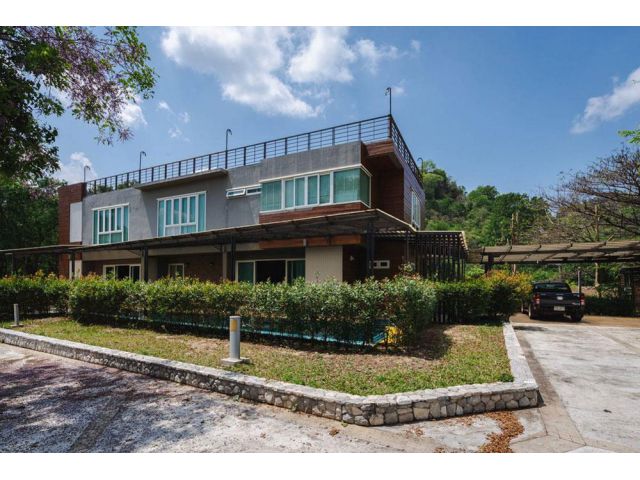ขาย บ้านพักเขาใหญ่ Private Residence พร้อมที่ดิน 1 ไร่ 19 ตรว. ล้อมด้วยภูเขา ราคา 35 ล้าน โทร 081 451 6933