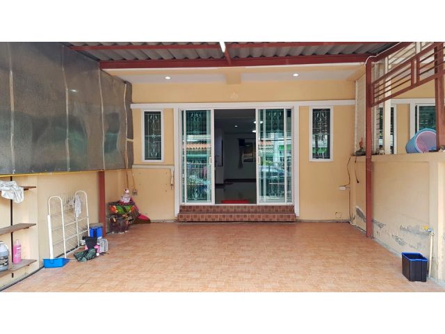 รหัสทรัพย์ P6311 ให้เช่าบ้านทาวน์โฮม หมู่บ้านสุริยาเพอร์เฟค เฟส 2 บางพลี เลี้ยงหมาและแมวได้
