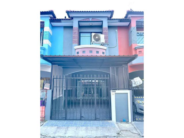 ขายทาวน์เฮ้าส์ 2 ชั้นมีระเบียงด้านหน้า #หมู่บ้านปิยวรารมย์ ตกแต่งใหม่ บ้านดีราคาถูก พร้อมเข้าอยู่ ใกล้ตลาดน้ำไทรน้อย
