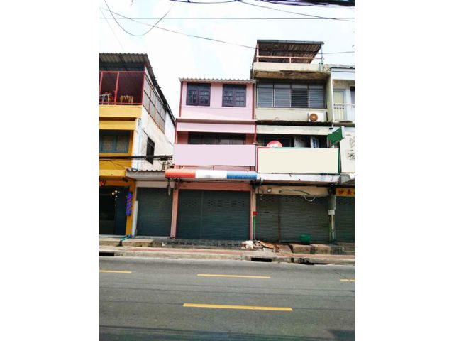ร้านอาหาร3ชั้นMRT ห้วยขวาง 299ม. ประชาราษฏร์