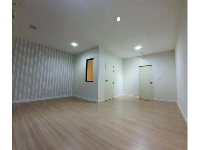 PDJ06 ขาย บ้านกลางเมือง ซอยนวมินทร์ 42