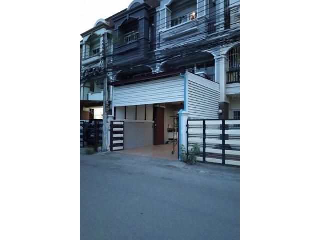 3 ชั้น 220 ตร.ม นาคนิวาส 48 ลาดพร้าว 71