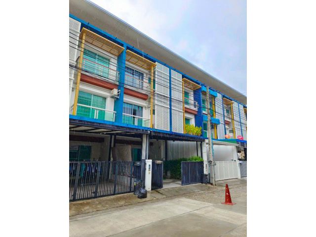3นอน ดอนเมือง IT Square เกษตรศาตร์ 3ชั้น 280ตรม.
