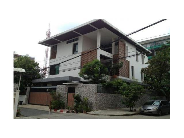 ขายบ้านเดี่ยว 3 ชั้นย่านสาทร นราธิวาส10 สาทร 11