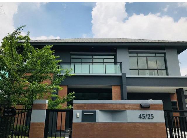 ขายบ้านเดี่ยวแกรนด์บางกอก บูเลอวาร์ด พระราม9