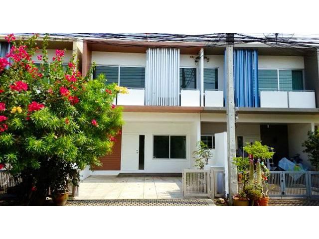 MRTโชคชัย4 5เมตร นาคนิวาส 44-50 18 ตรว.160ตรม.
