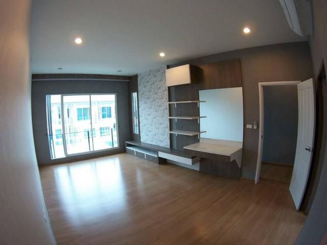 เช่า ทาวน์โฮม 3 ชั้น  ทำ Home Office แบบสบายๆ