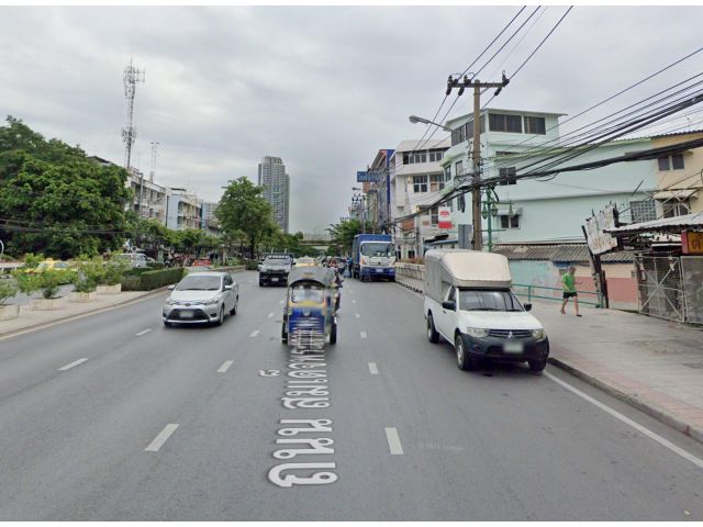 ทรัพย์ธนาคาร ขายถูก บ้าน+ที่ดิน ซอยสมเด็จพระเจ้าตากสิน