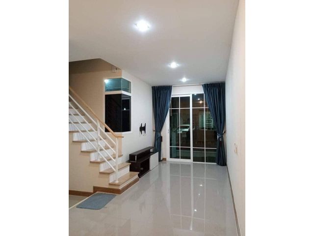 EPL-HS0423 ขายทาวน์โฮม 2ชั้น หมู่บ้านโกลเด้นทาวน์3