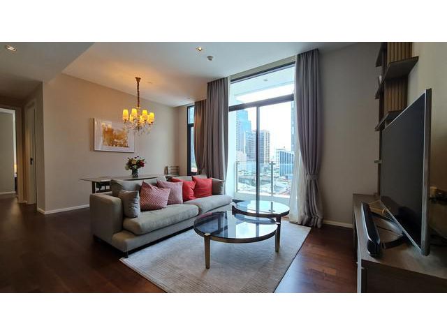 Condo The Diplomat 39  near BTS Phrom Phong