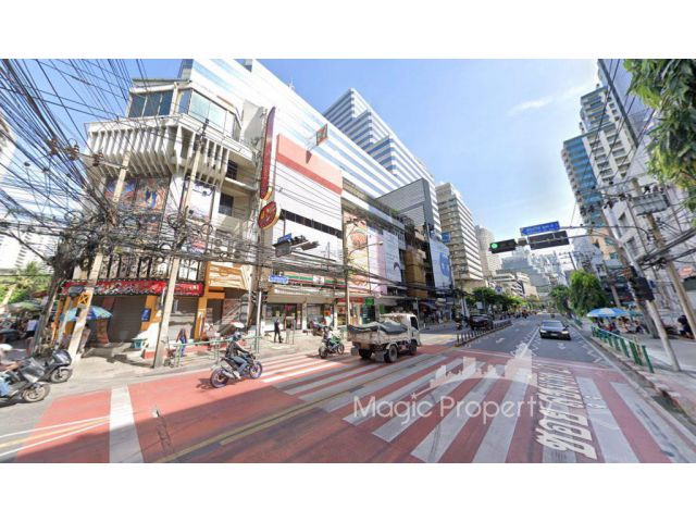 ให้เช่าพื้นที่สำนักงาน ใน อาคารเสริมมิตร, แขวงคลองเตยเหนือ, เขตวัฒนา, กทม