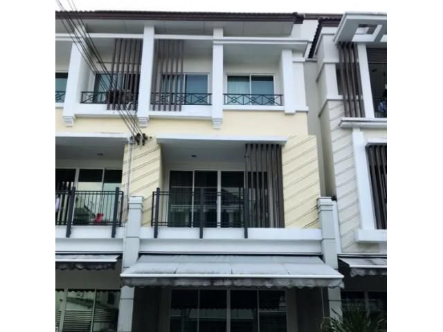 ให้เช่าทาวน์เฮ้าส์ 3 ชั้น บ้านกลางเมือง เออร์บาเนี่ยน เกษตร-นวมินทร์ 2 ซอยลาดปลาเค้า 79