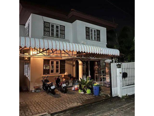 บ้านเดี่ยว2 ชั้น ใกล้มหาลัยบูรพา ชลบุรี และใกล้เซ็นทรัล ชลบุรี