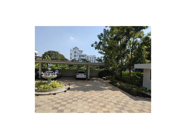 ให้เช่าคอนโดหรูสไตล์วิวล่า