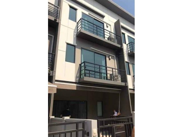 ให้เช่าทาวน์โฮม3ชั้น บ้านกลางเมืองปิ่นเกล้า จรัญ