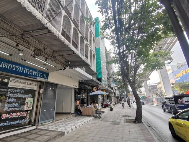 BH1487 ให้เช่าอาคารพาณิชย์ 4.5 ชั้น ถนนลาดพร้าว