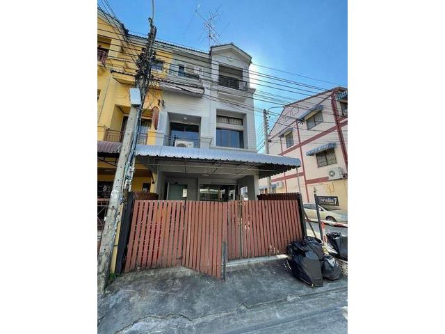 ให้เช่าทาวน์โฮม บ้านกลางเมือง1 รัชดา เหม่งจ๋าย