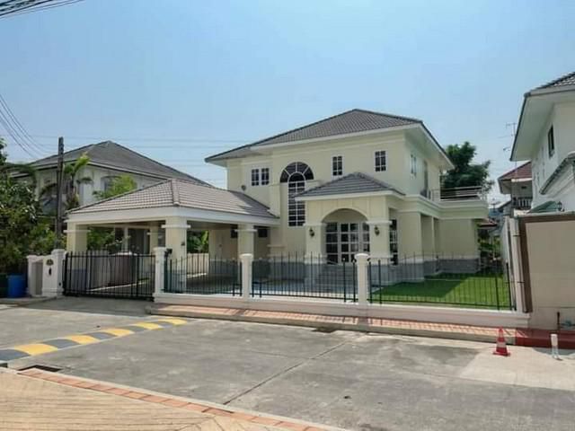 บ้านเดี่ยว กฤษฎา เฮอริเทจ ตรงข้าม ห้างเมกะบางนา